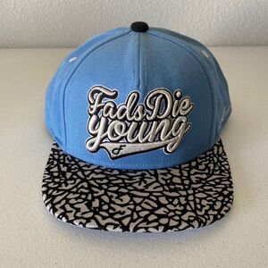 FLAT FITTY Luxury Collection Fads Die Young Hat Size OS NWOT